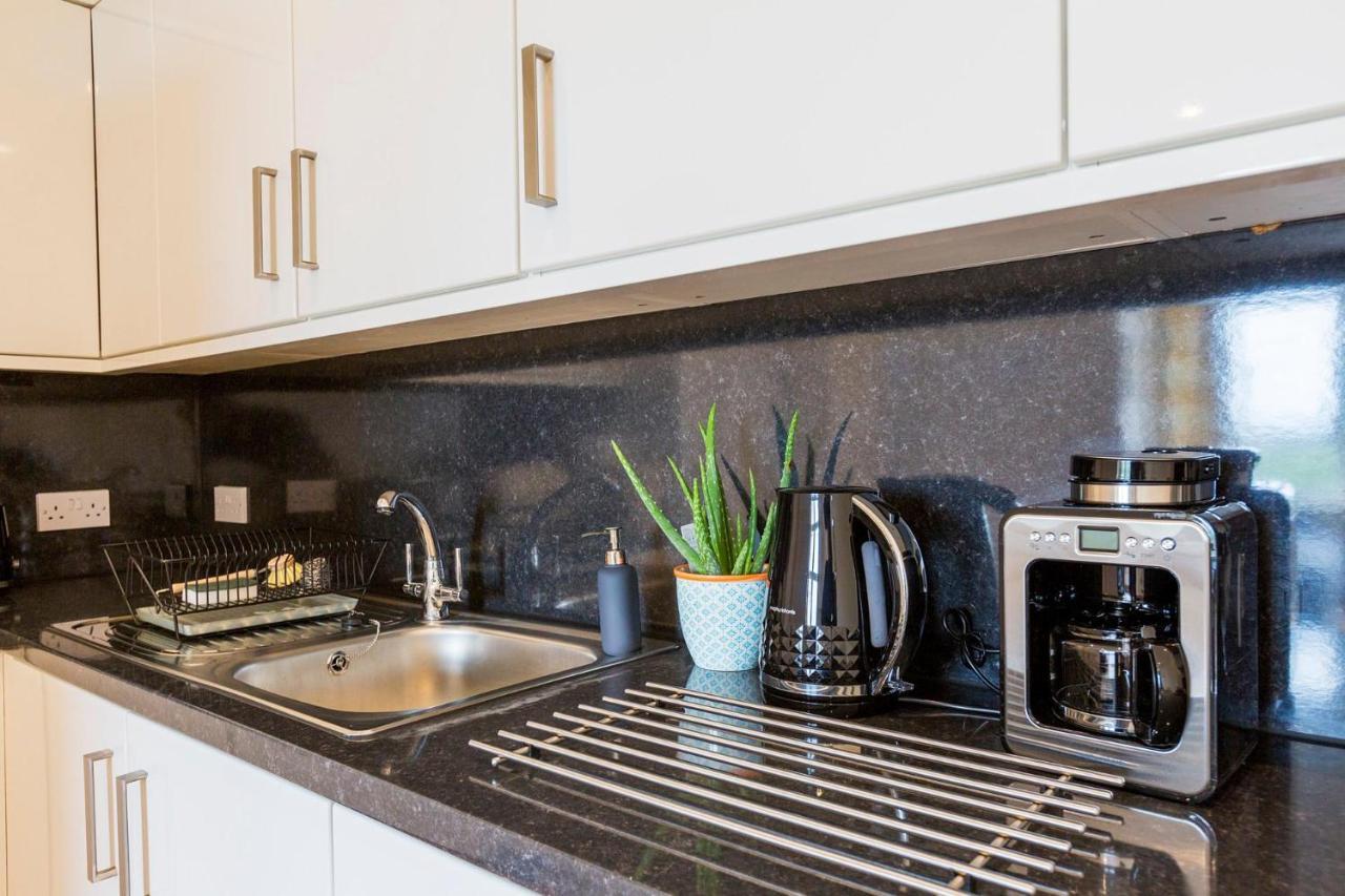 Panorama Apartments By Mesh Accommodation Short & Long Term Lets Ashford For Contractors Or Corporate Stays Eksteriør bilde