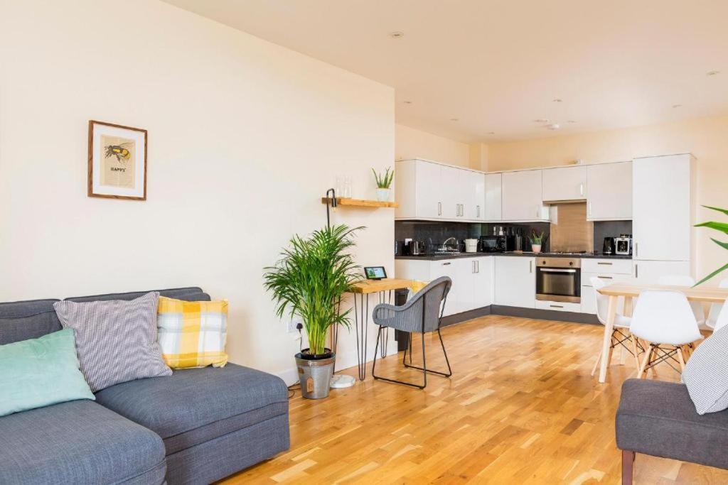 Panorama Apartments By Mesh Accommodation Short & Long Term Lets Ashford For Contractors Or Corporate Stays Eksteriør bilde