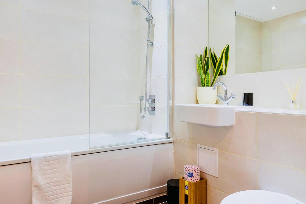 Panorama Apartments By Mesh Accommodation Short & Long Term Lets Ashford For Contractors Or Corporate Stays Eksteriør bilde